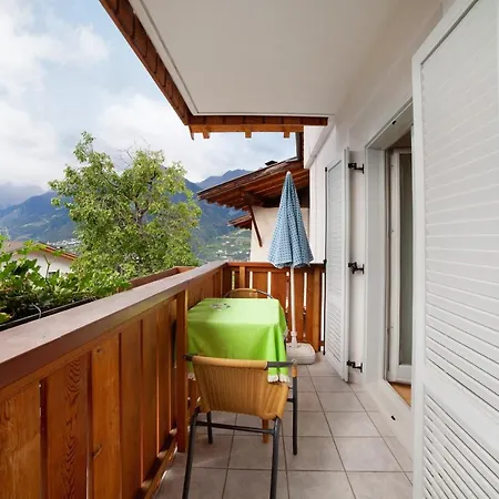Mosttragerhof 2 *
